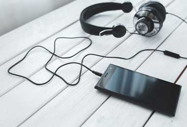 意甲媒体预测：米兰对阵维罗纳的比赛，莱奥大概率替补，恩昆库搭档普利希奇首发