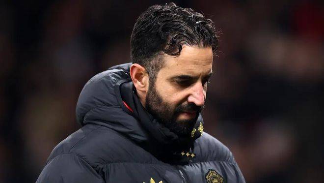 反转太快！被曼联扫地出门的教练，竟成西甲豪门的香饽饽！